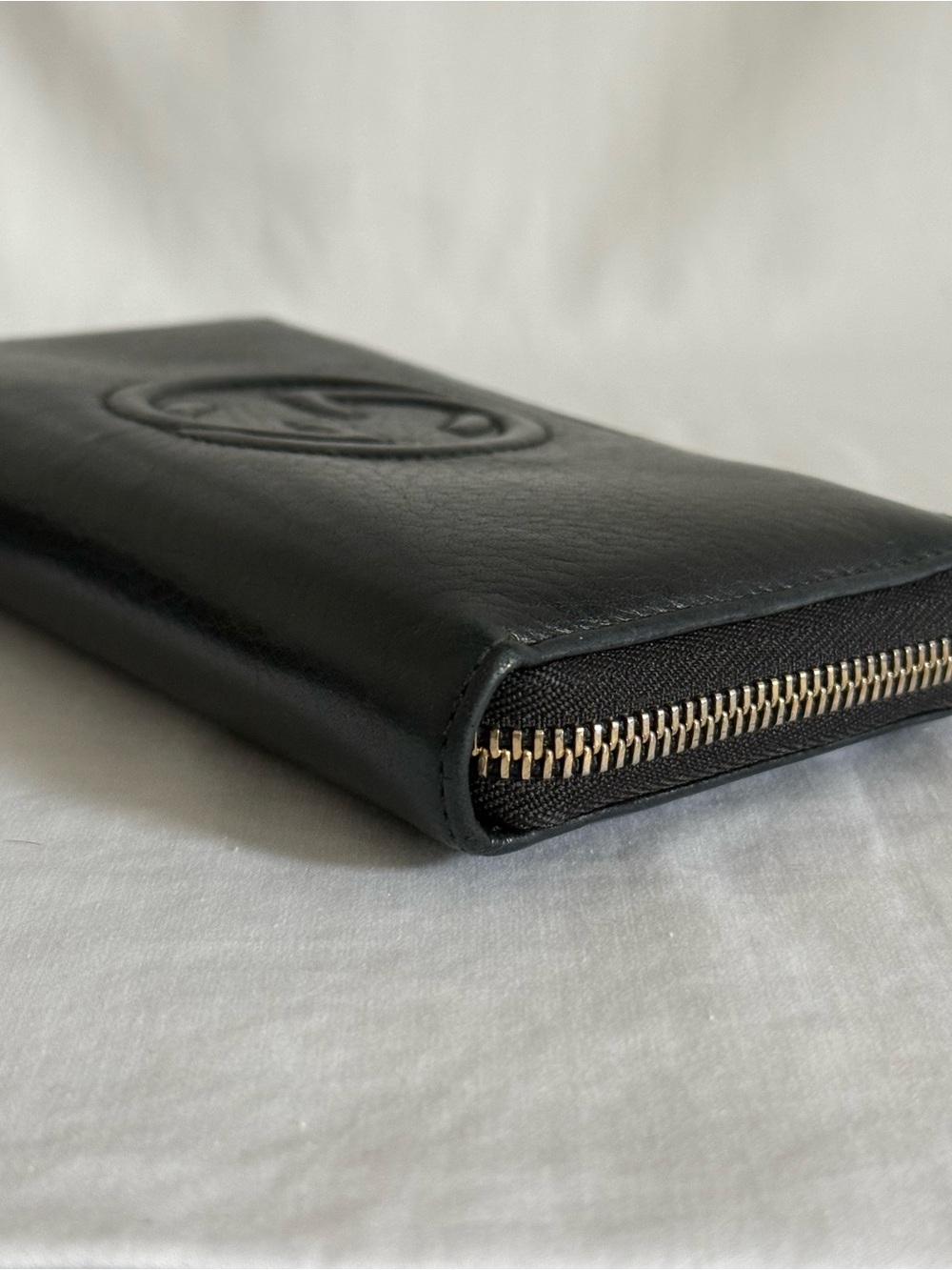 Gucci Soho Zip Around Wallet Black Leather GG Logo Tassel - Picture 9 of 16